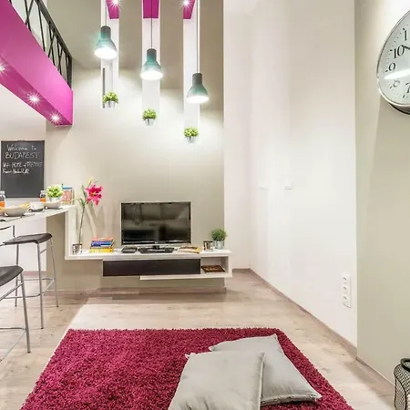 Cozy Downtown Appartamento Budapest
