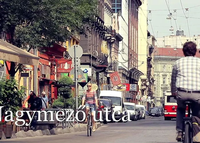 Cozy Downtown *